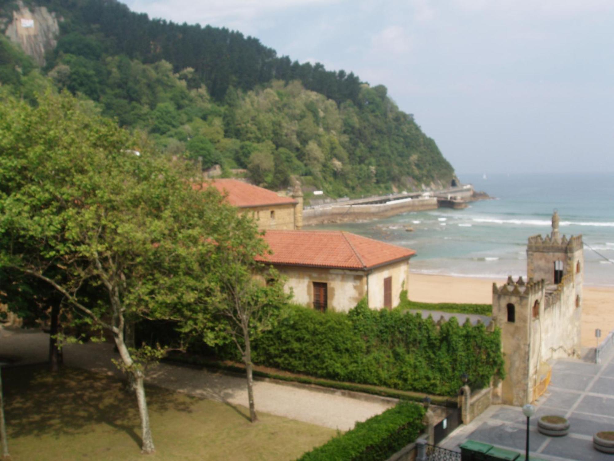 Pension Ipar Zarautz Exteriör bild